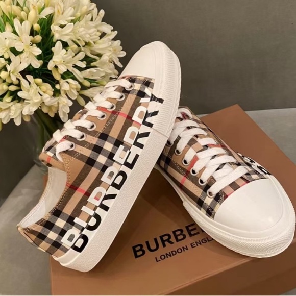 Burberry Plaid Canvas Sneakers with White Accents - Picture 2 of 3